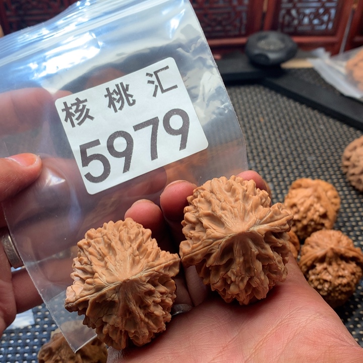 吊坠文玩核桃招财鼠
