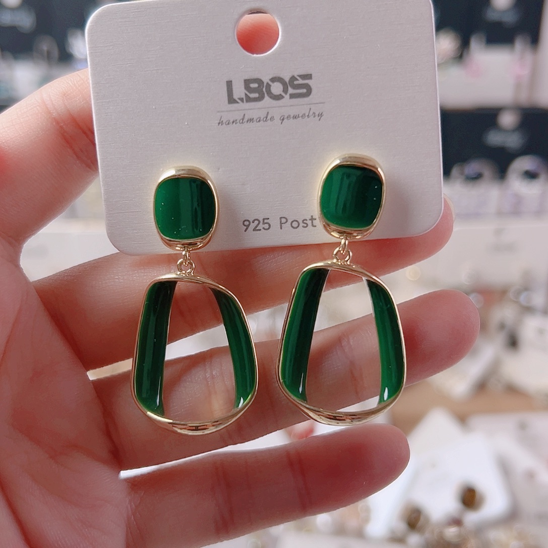 锆石纯铜合金耳环的