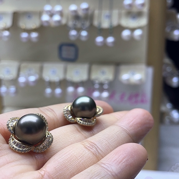 银S925镶嵌淡水珍珠耳饰