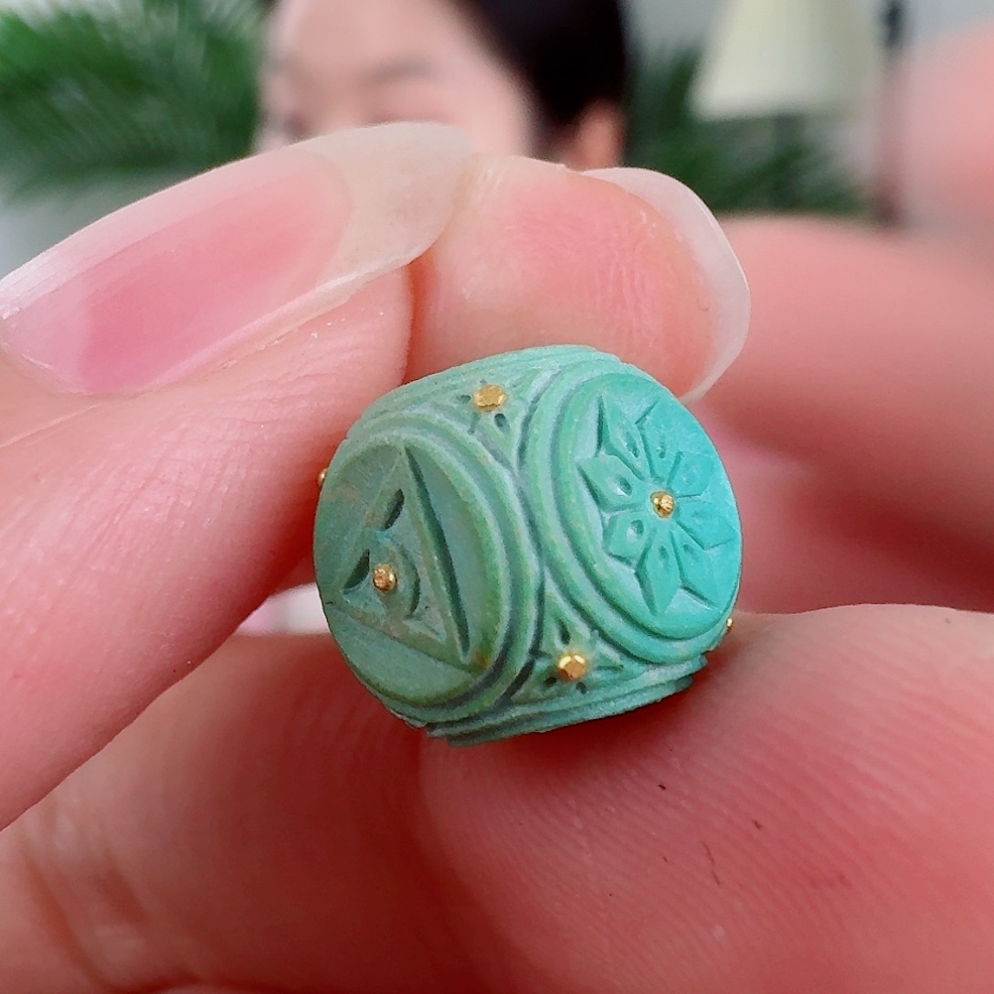 未镶嵌绿松石珠宝奇石