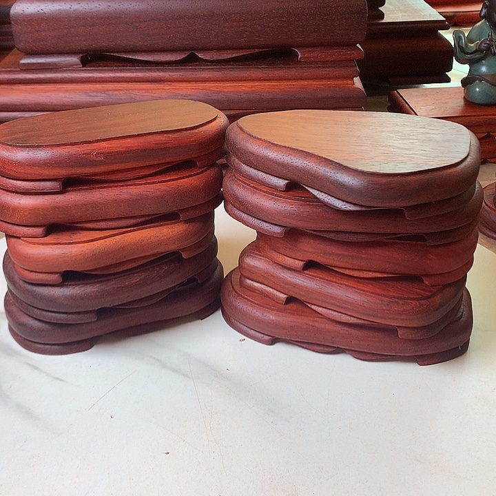 随行的十个哈哈哈哈