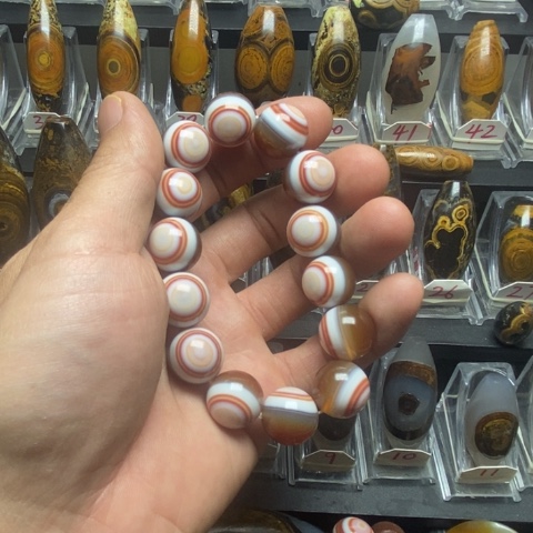 未镶嵌玛瑙/玉髓珠宝奇石一****哥