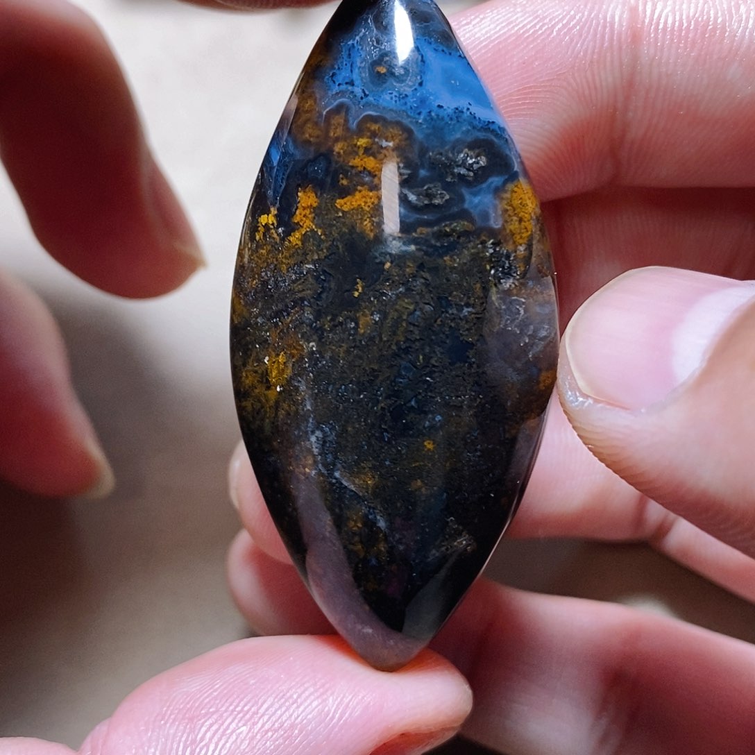 未镶嵌颈饰玛瑙/玉髓挣****猬