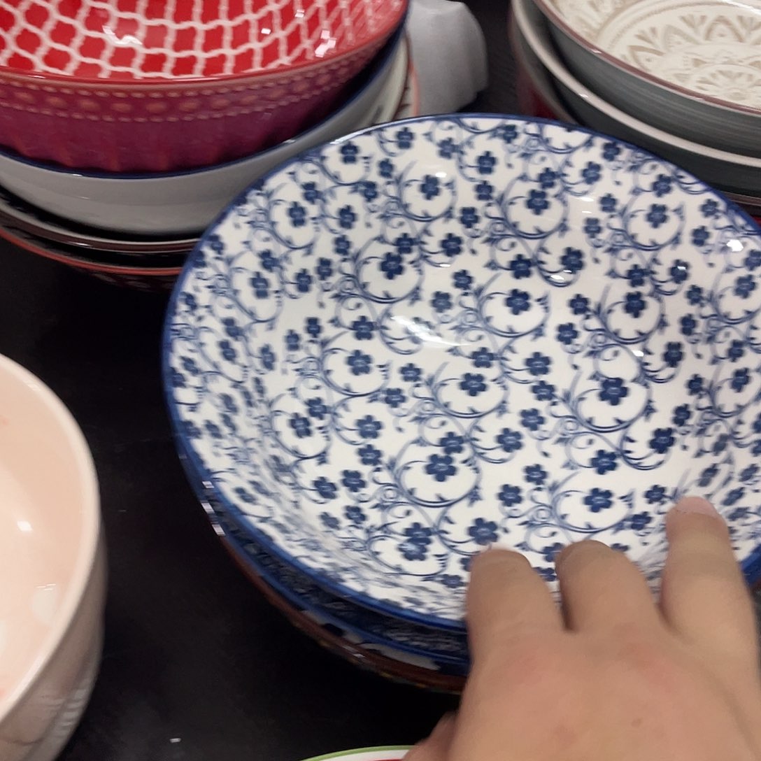 瓷     8寸 温佩家 数量是1