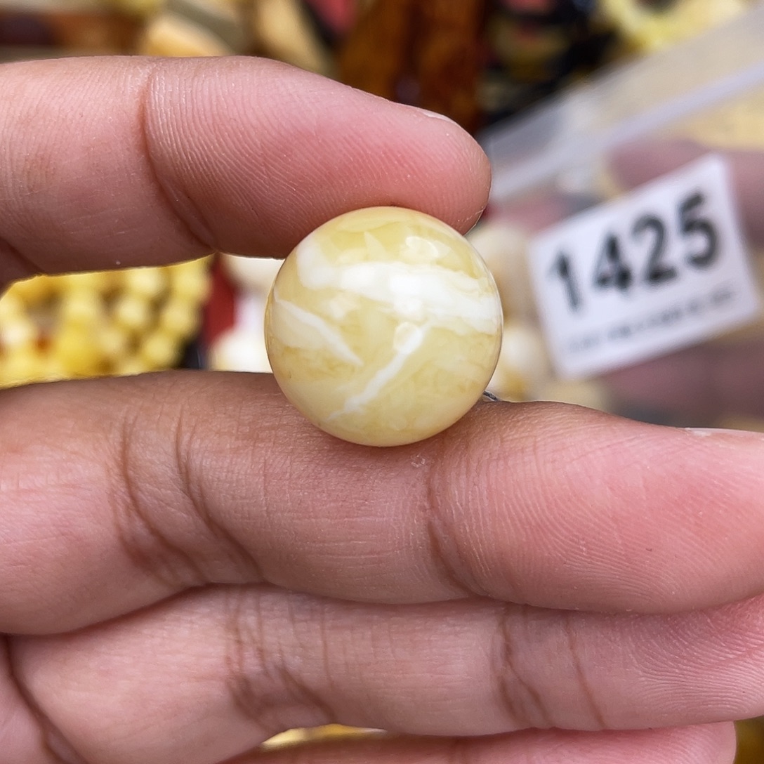 蜜蜡未镶嵌珠宝奇石小坑17.5