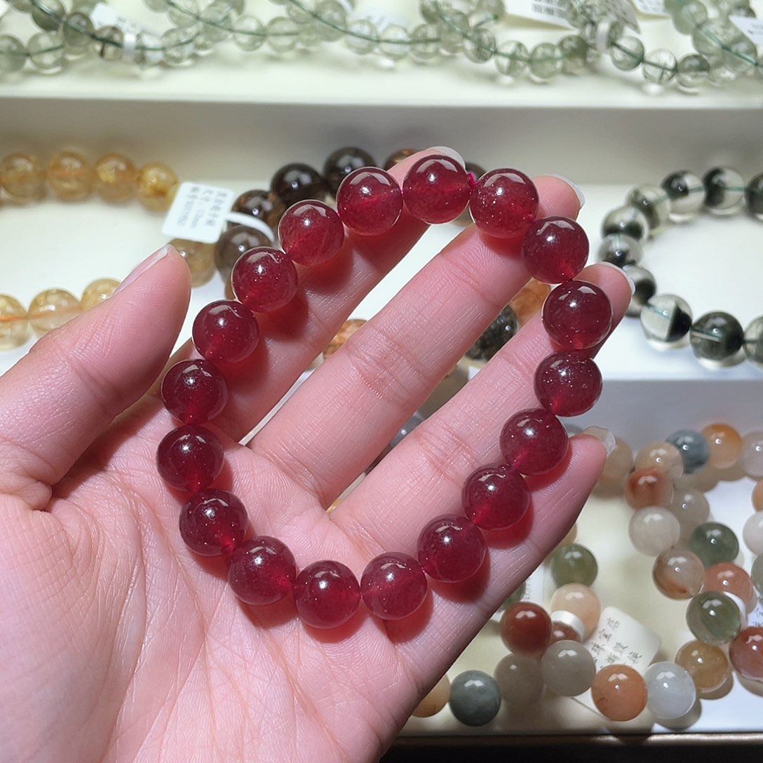 石英质玉手链未镶嵌鹏草莓晶