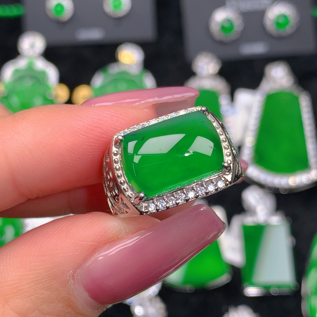 翡翠戒指银S925镶嵌翡翠