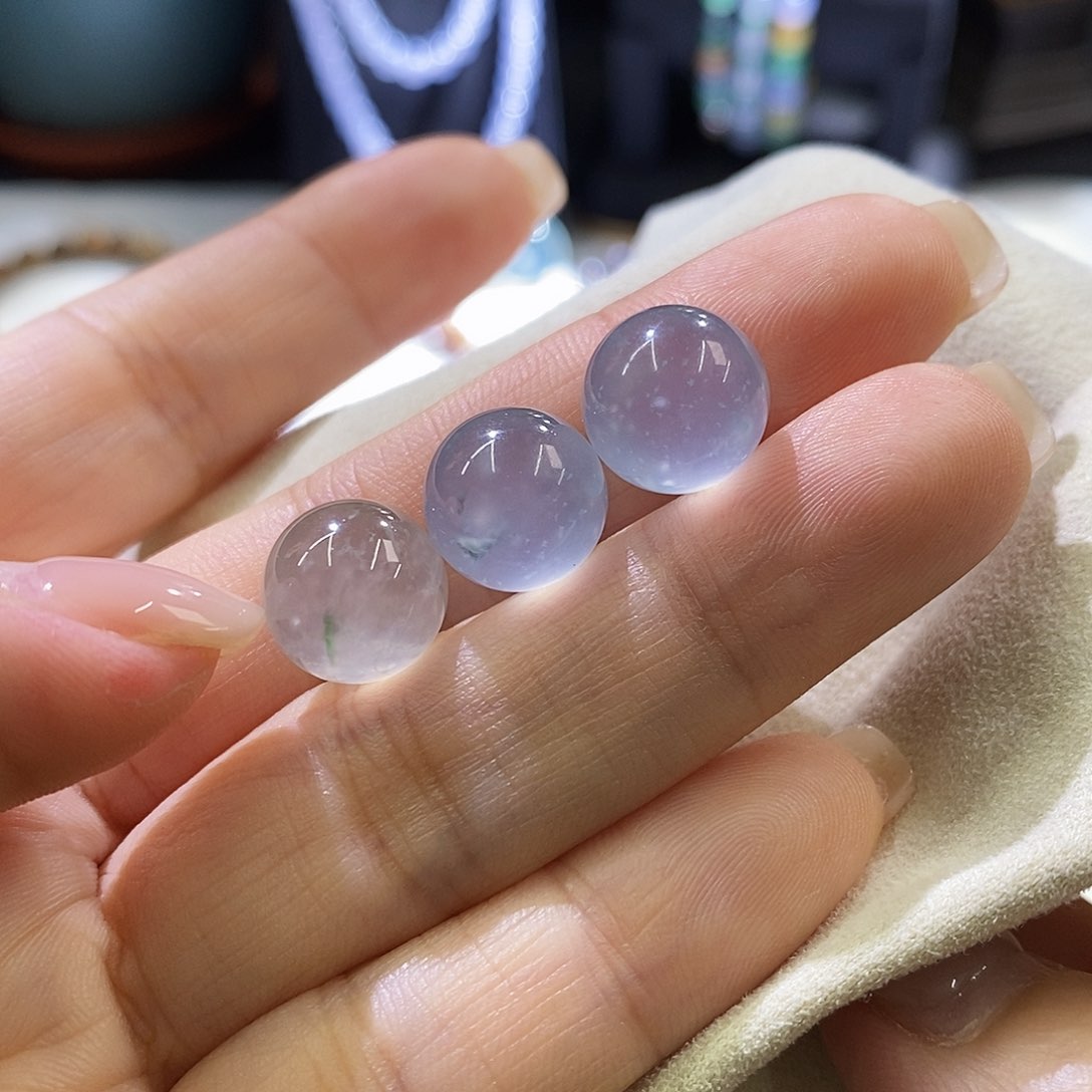 未镶嵌挂件翡翠咖色2万