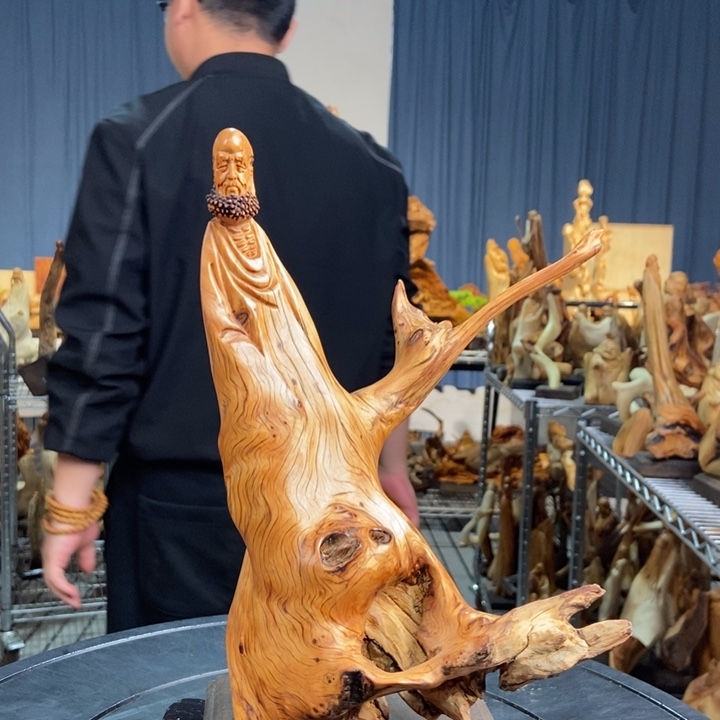 柏木（崖柏）随型摆件