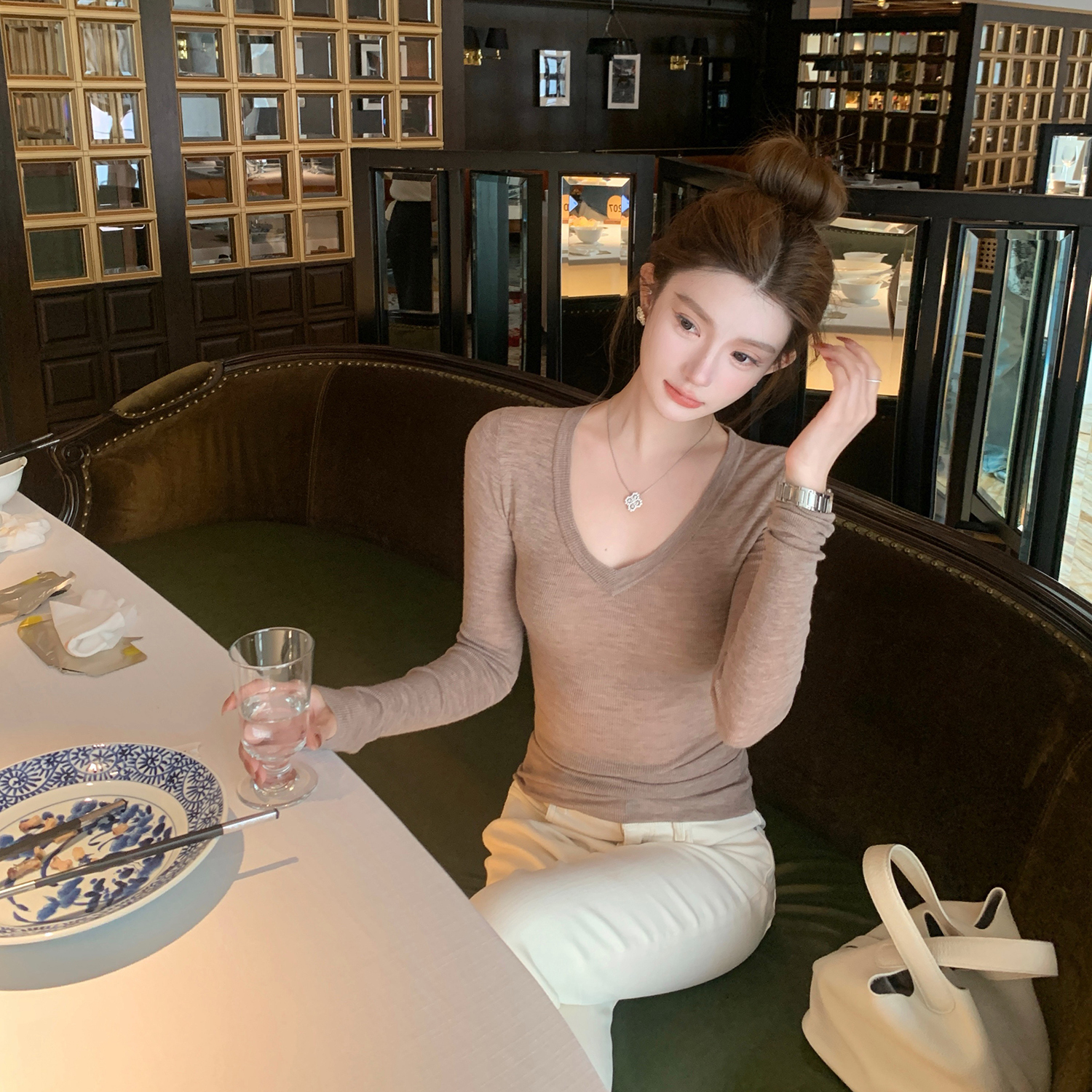 “掐腰打底衫”显瘦显身材一绝！100水溶羊毛纯欲极简软糯打底衫