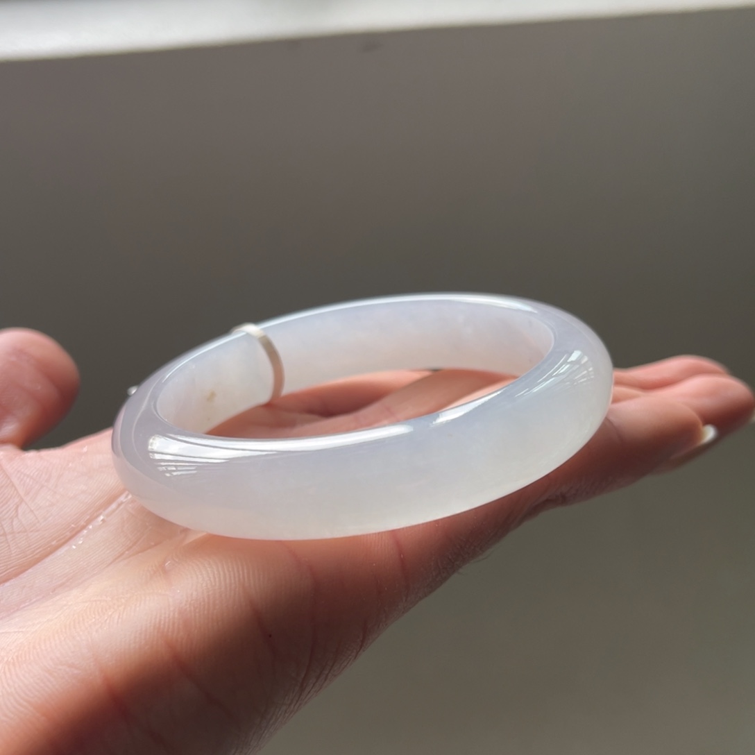 翡翠未镶嵌手镯56.6圈三天鉴赏期