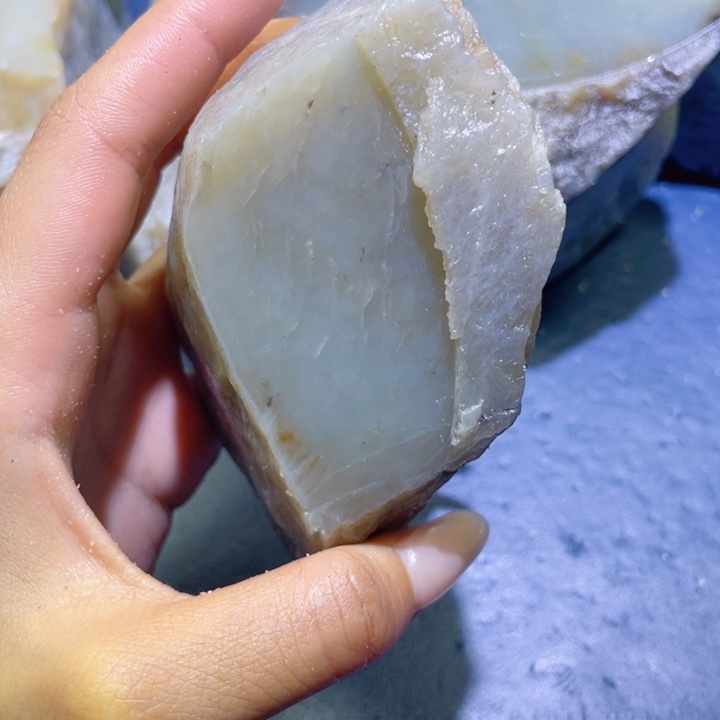 和田玉未镶嵌珠宝半成品