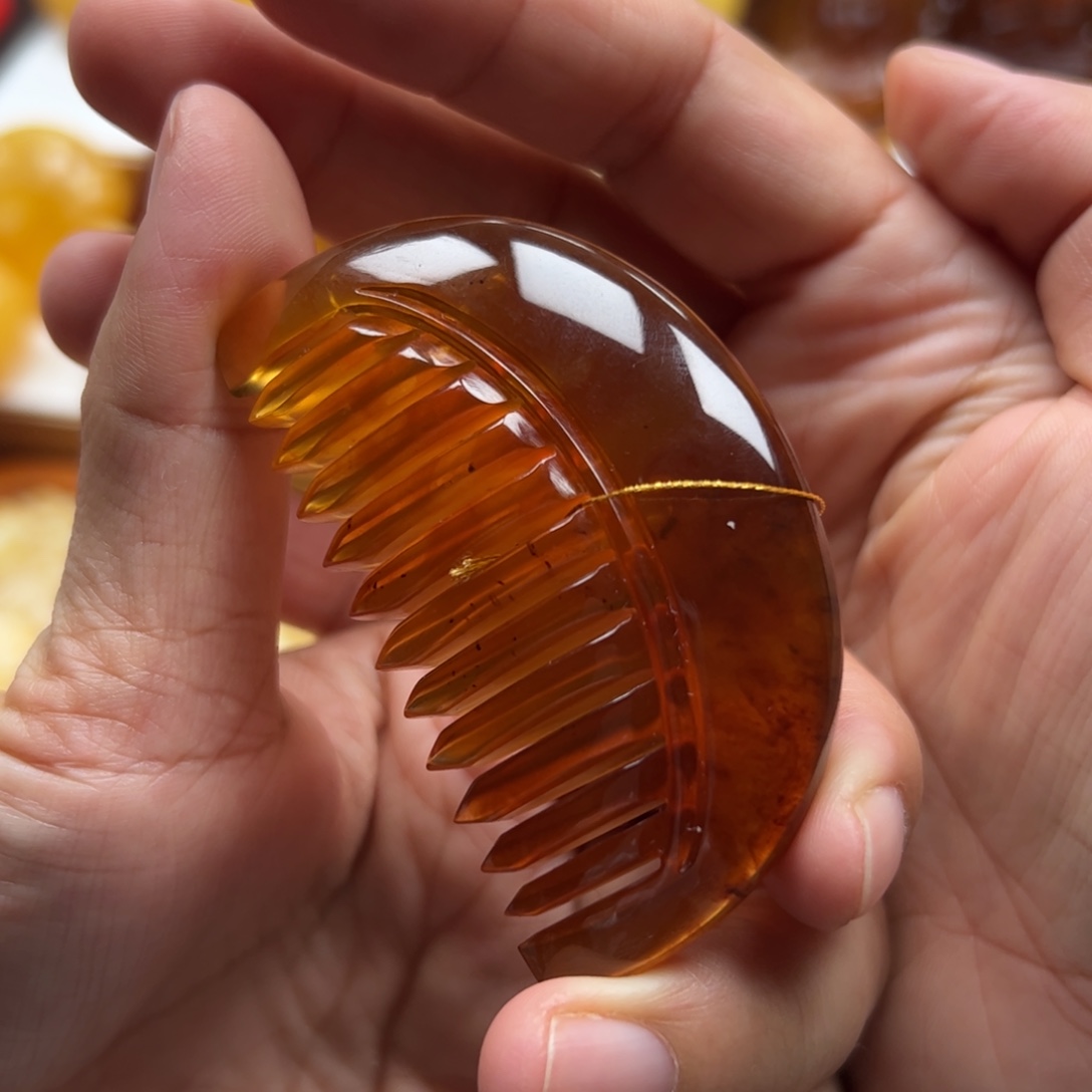 琥珀未镶嵌珠宝奇石