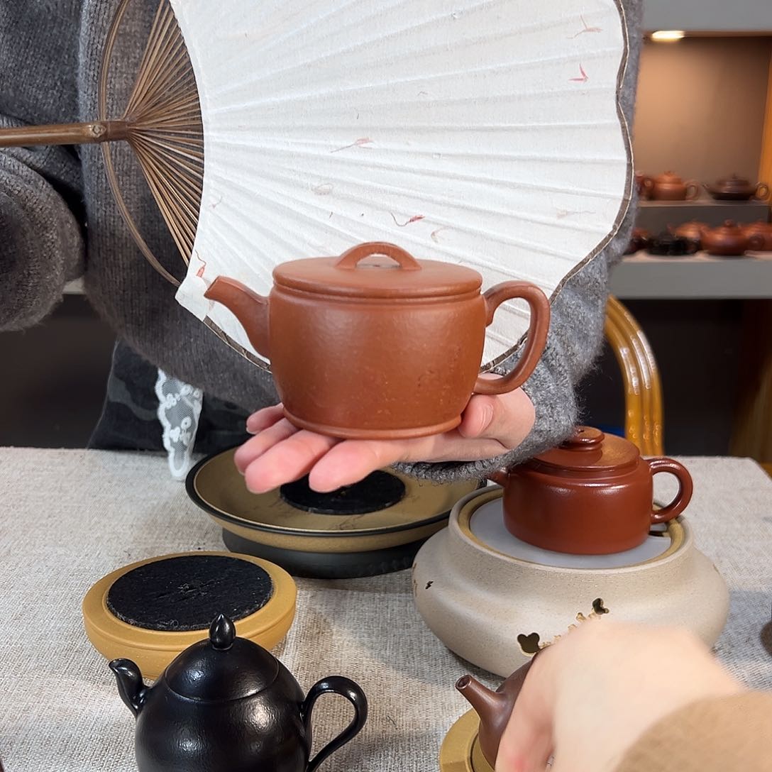 紫砂茶壶忠****练汉瓦 降坡泥 150cc