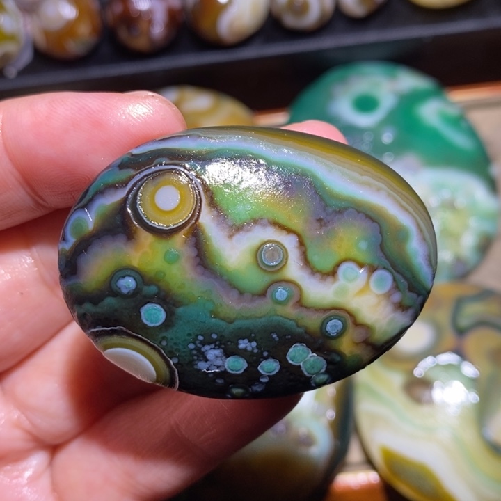 玛瑙/玉髓未镶嵌珠宝半成品