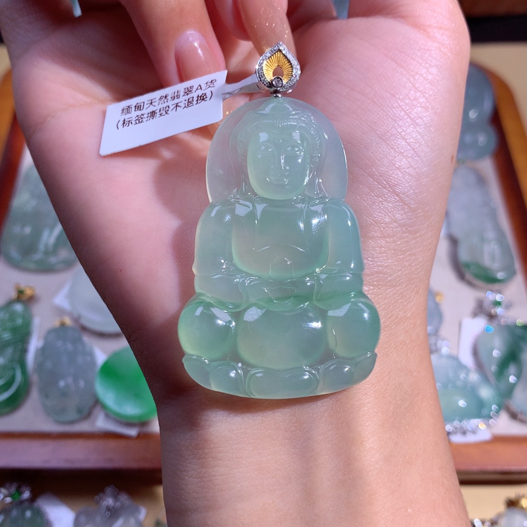 翡翠吊坠(不含链)18K金镶嵌