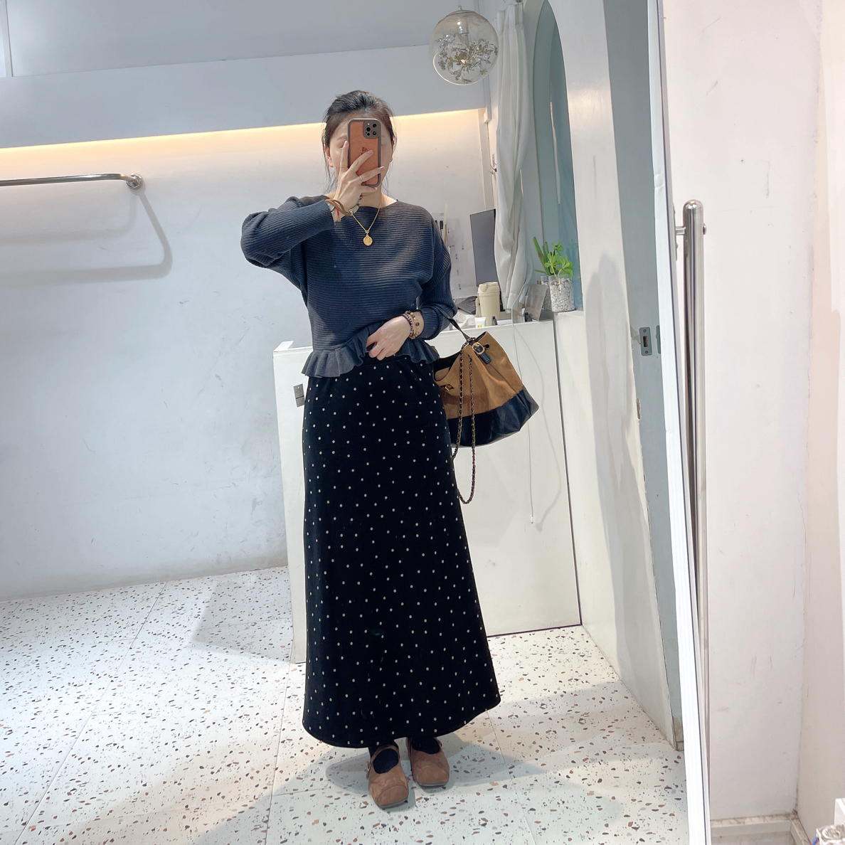 韩系加绒丝绒波点显瘦中高腰直筒半身裙8623