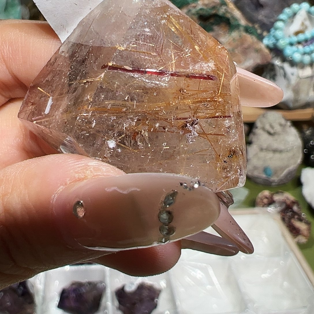 石材巴西带发带红发