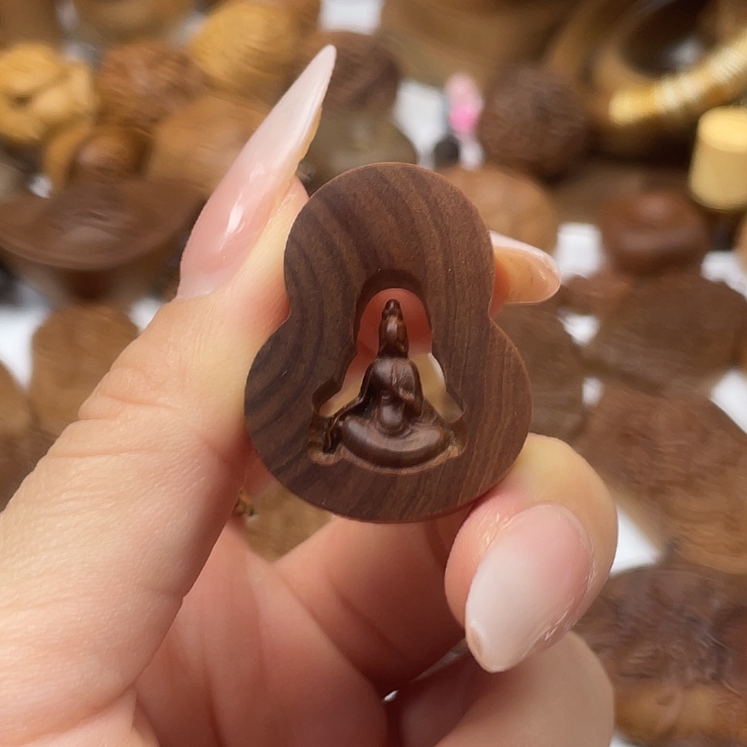 檀香木无相佛观音