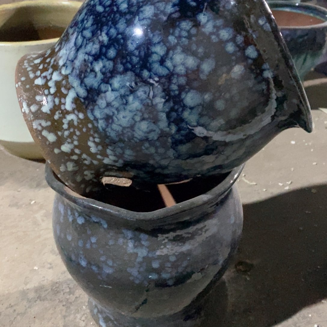 红陶瑕疵19-20两个