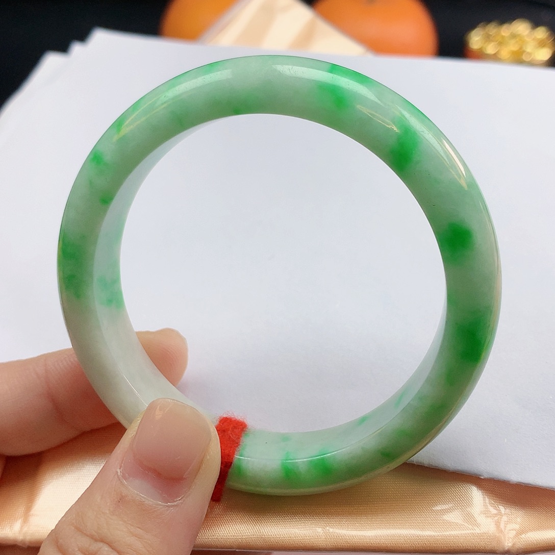 翡翠手镯未镶嵌53圈2075