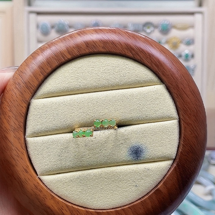 翡翠未镶嵌颈饰天然翡翠