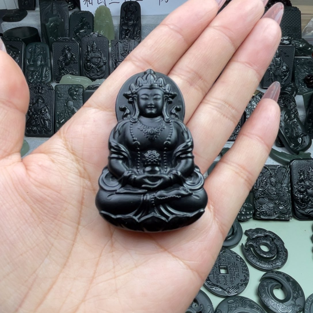 颈饰未镶嵌和田玉