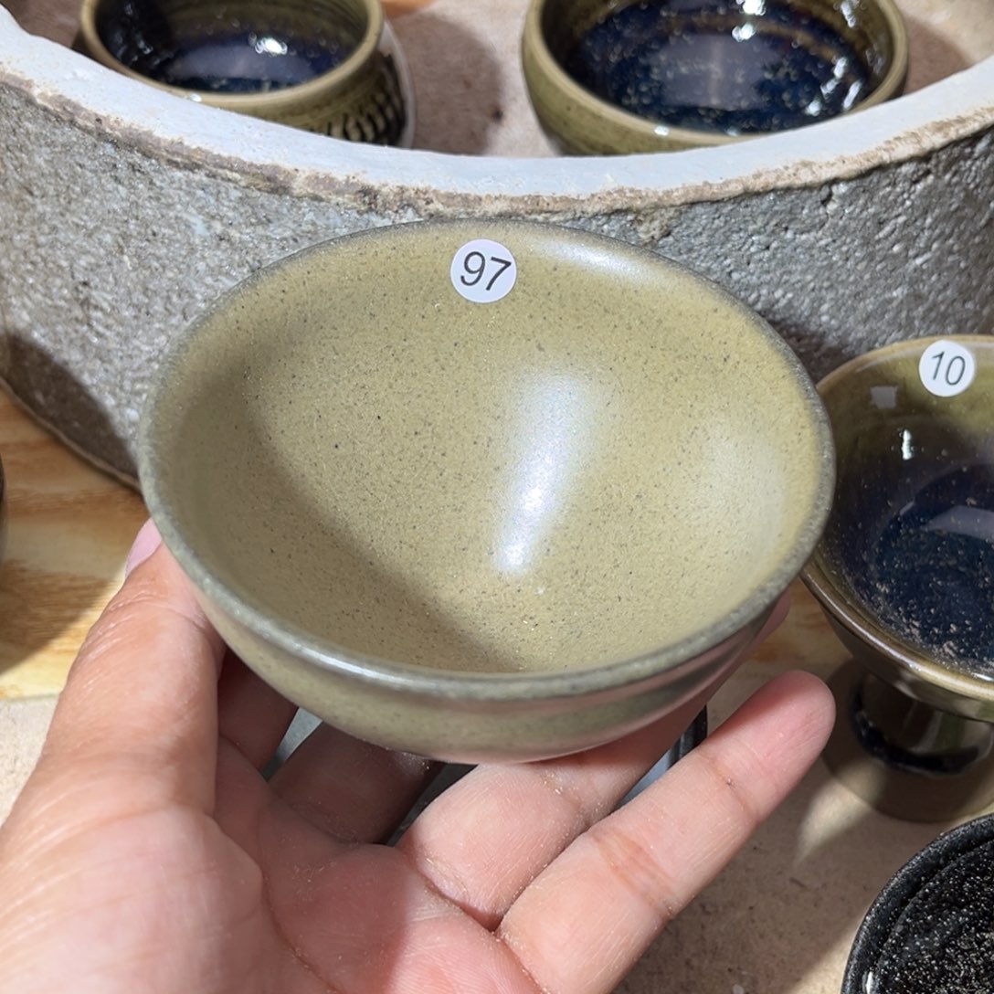 茶盏义兴龙窑坚持真柴烧