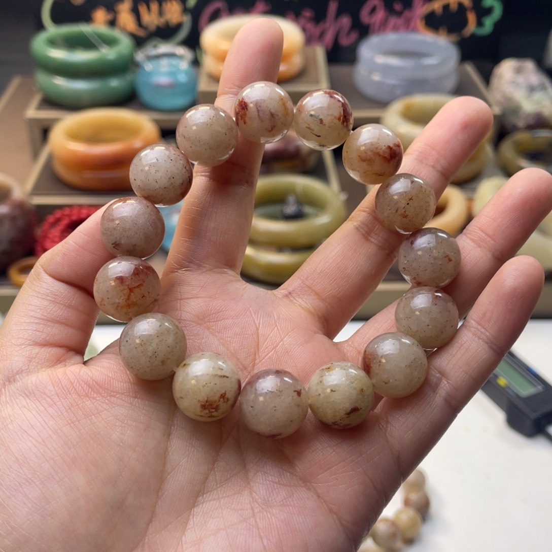 谈***生石英质玉（非洲翠）合金手镯