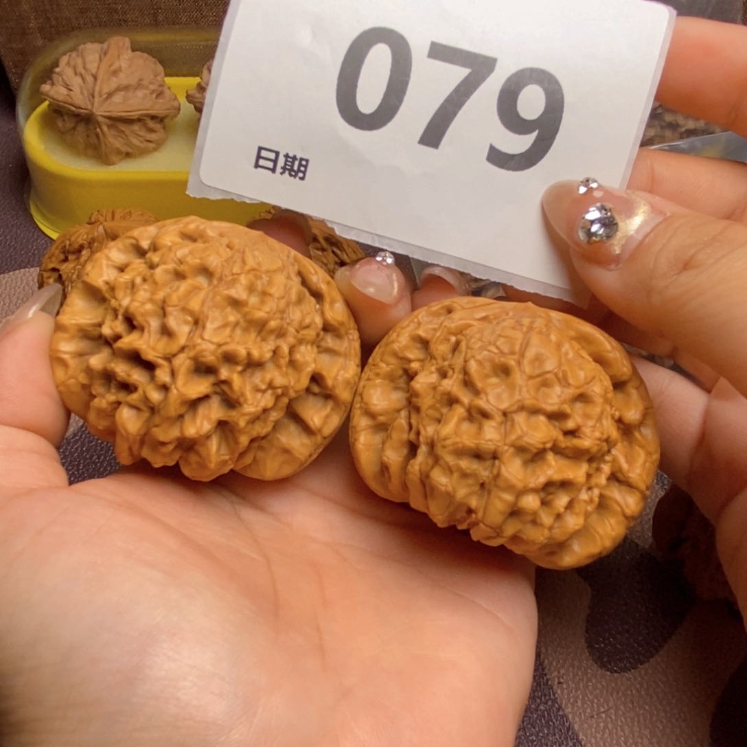 文玩核桃把件079龙鼎51