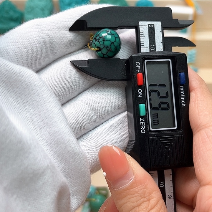 绿松石珠宝未镶嵌