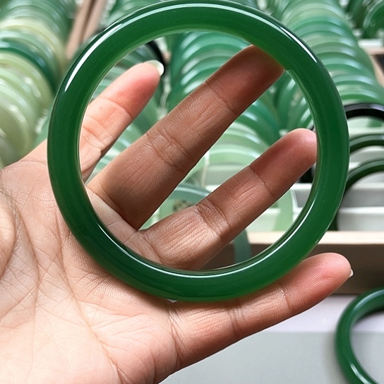 未镶嵌手镯东陵石一***@