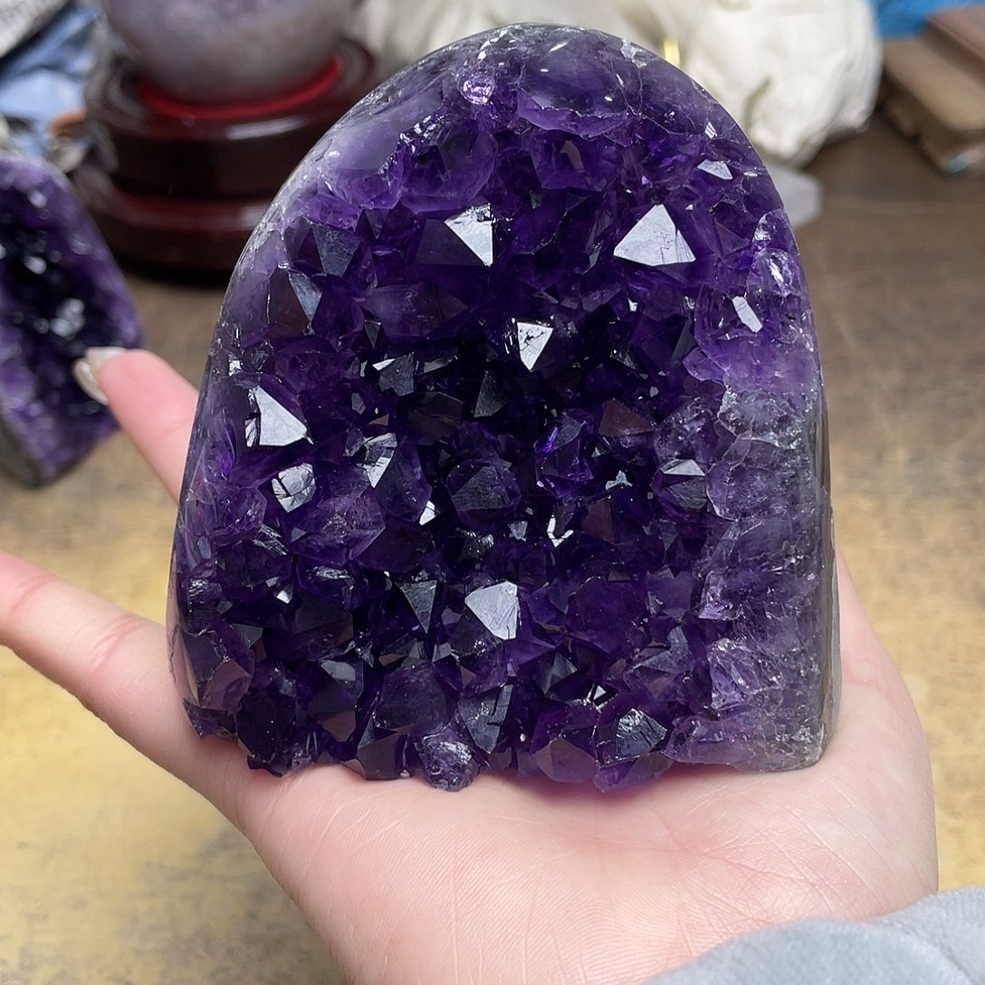 紫晶大型摆件（非配饰）未镶嵌