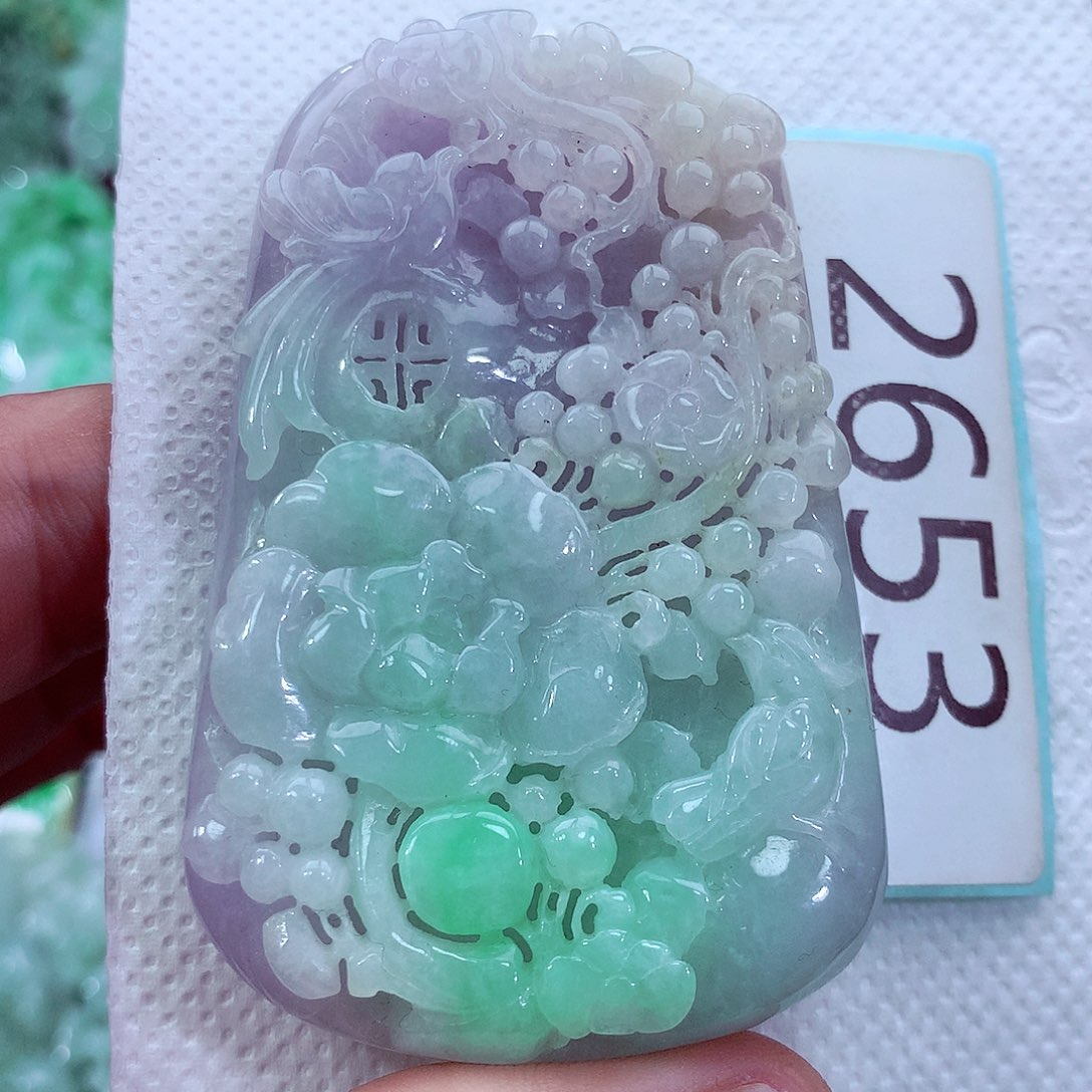 吊坠(不含链)未镶嵌翡翠