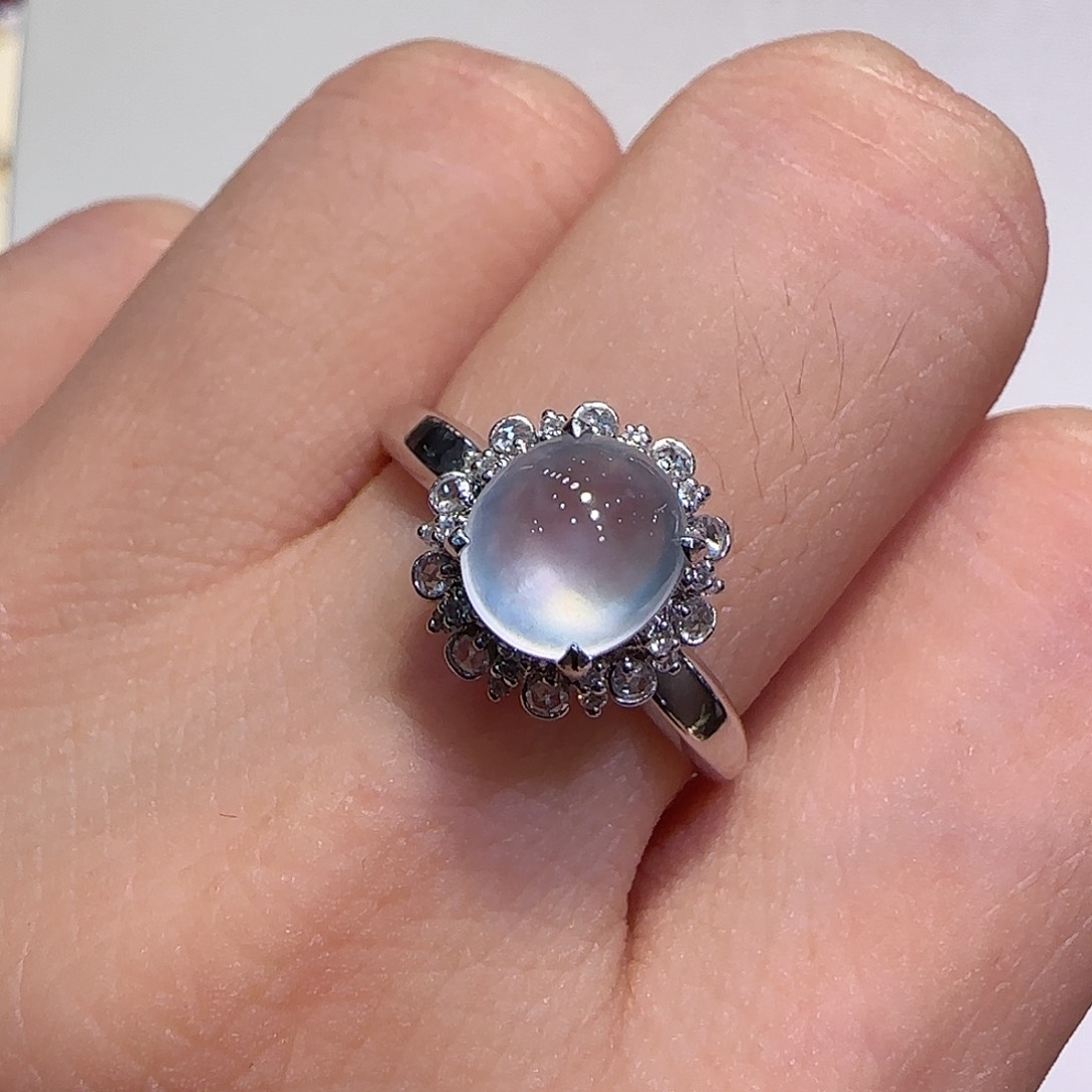 翡翠戒指18K金镶嵌戒指