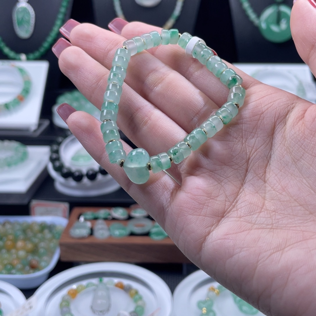 石英质玉（非洲翠）合金手串