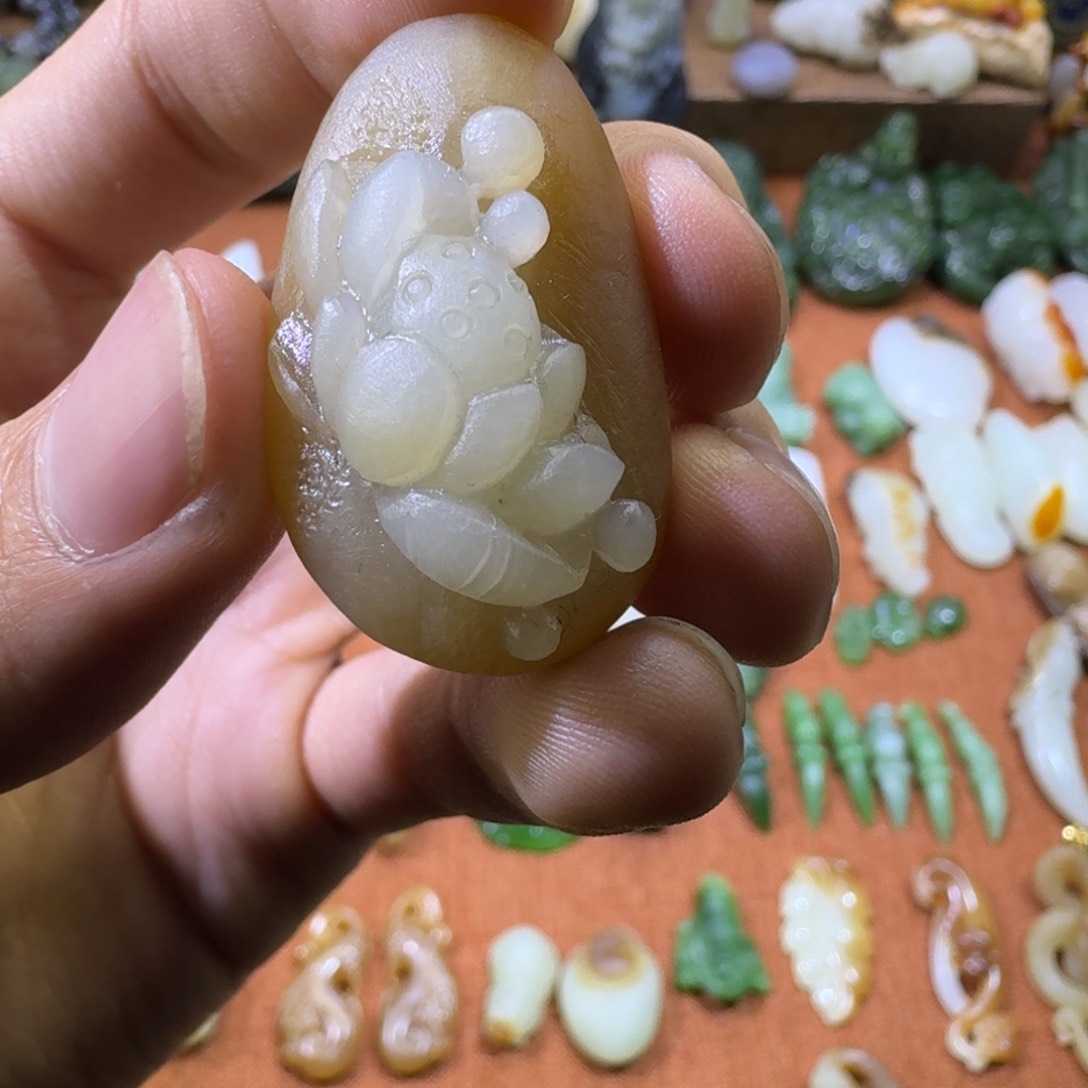 和田玉颈饰未镶嵌