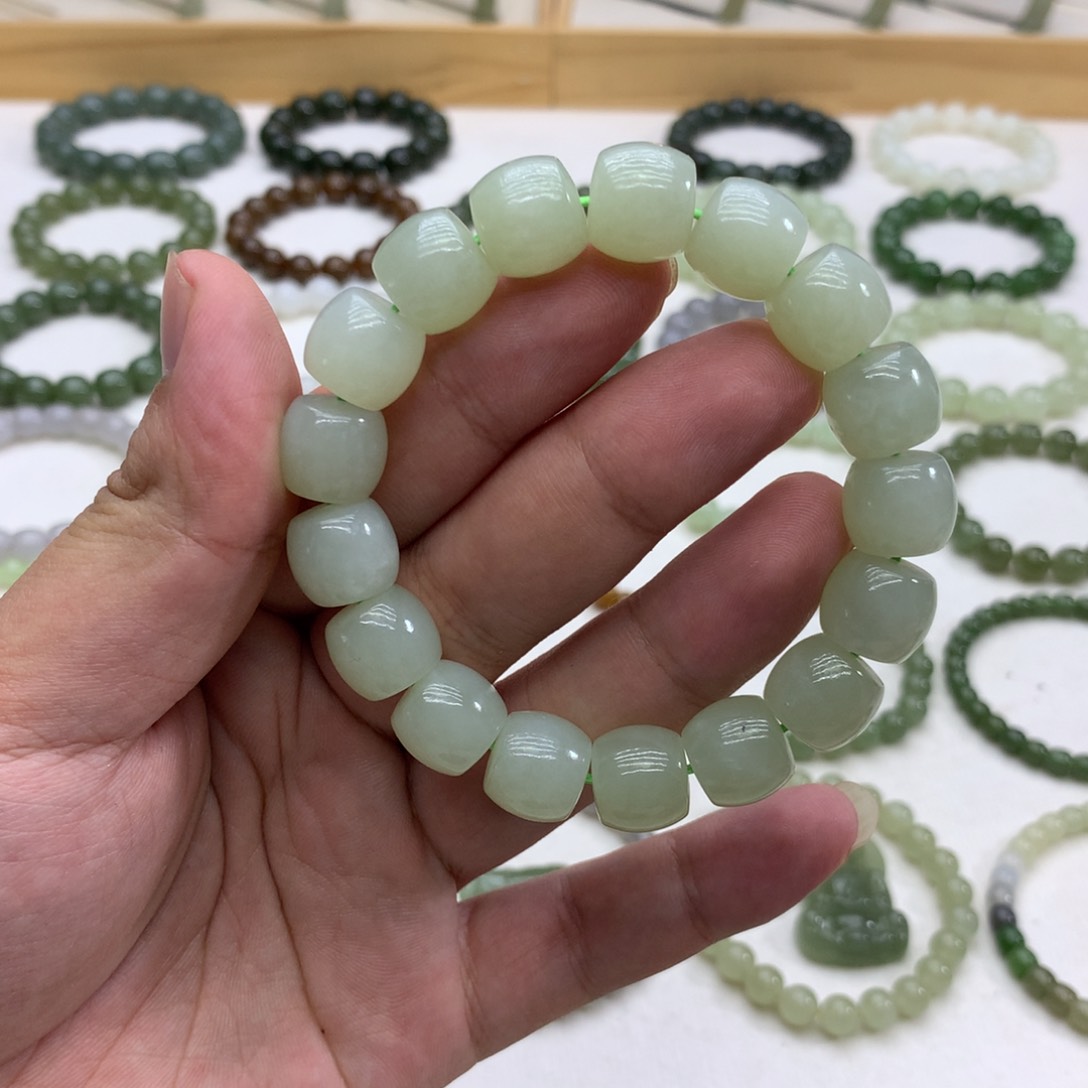 手串未镶嵌和田玉（直切晴水12.8）