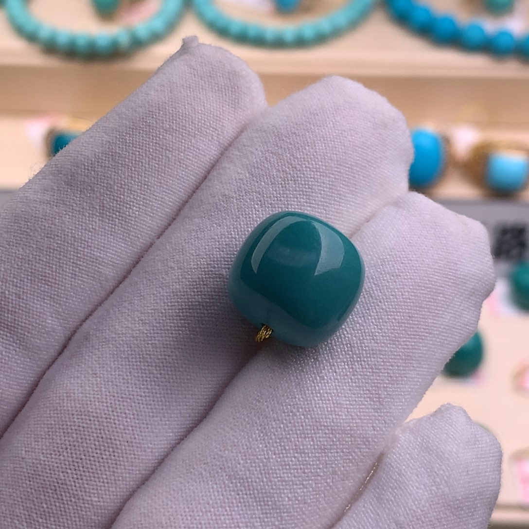 绿松石珠宝奇石未镶嵌13.6