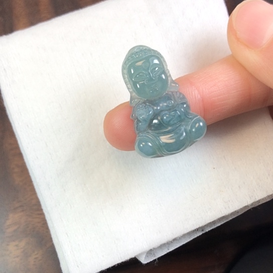 翡翠未镶嵌颈饰缅甸A货，每天下午1点半开播