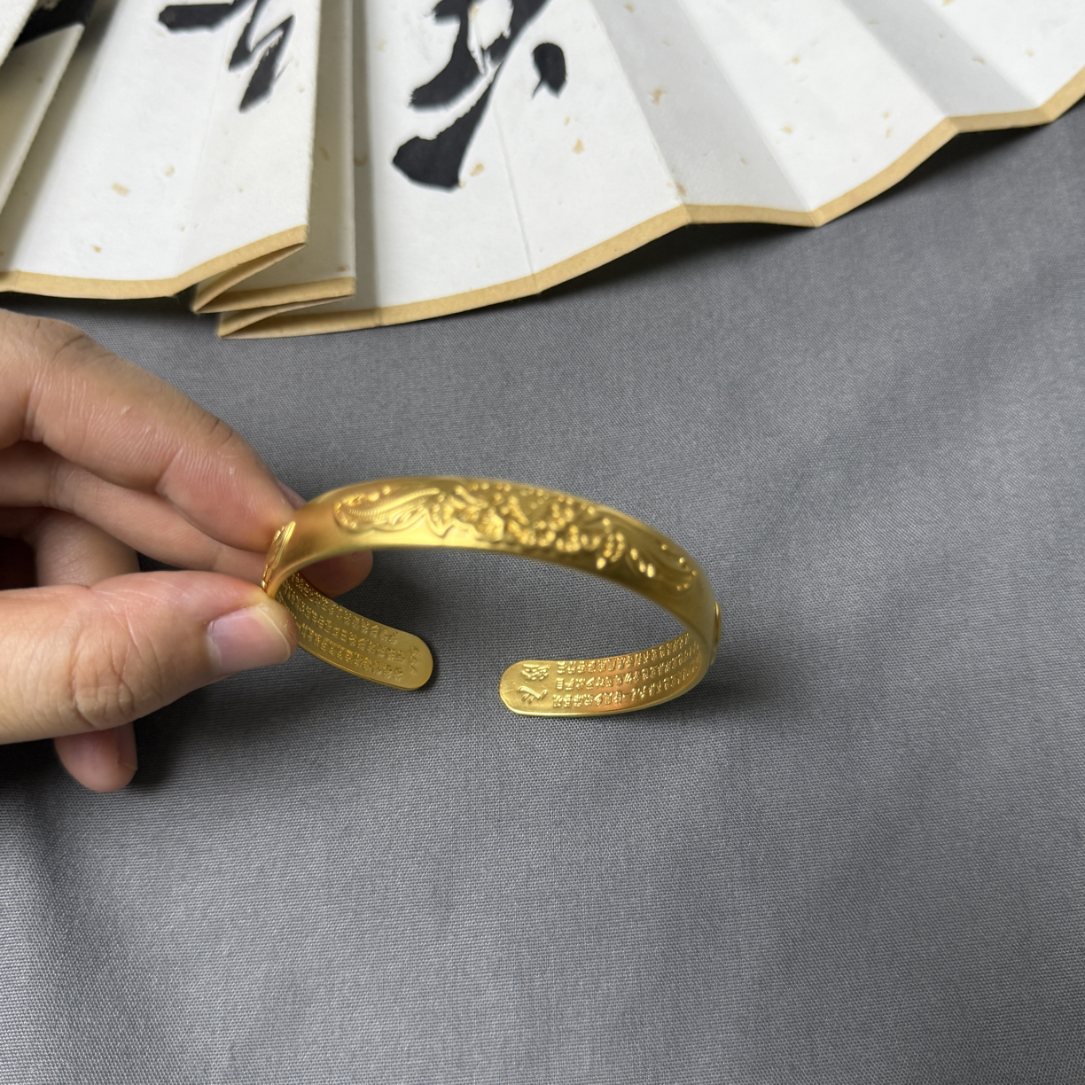 铜合金手镯 牡丹花实心开口手镯送妈妈