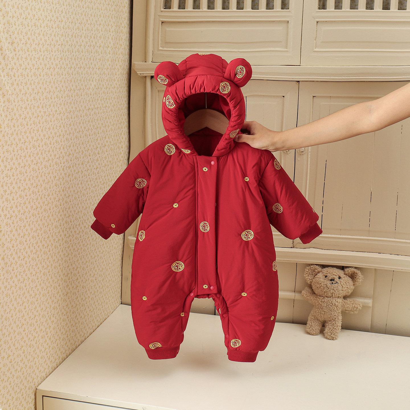 婴儿厚棉服冬季连体衣宝宝外出服小月龄冬装儿童国风新中式拜年服