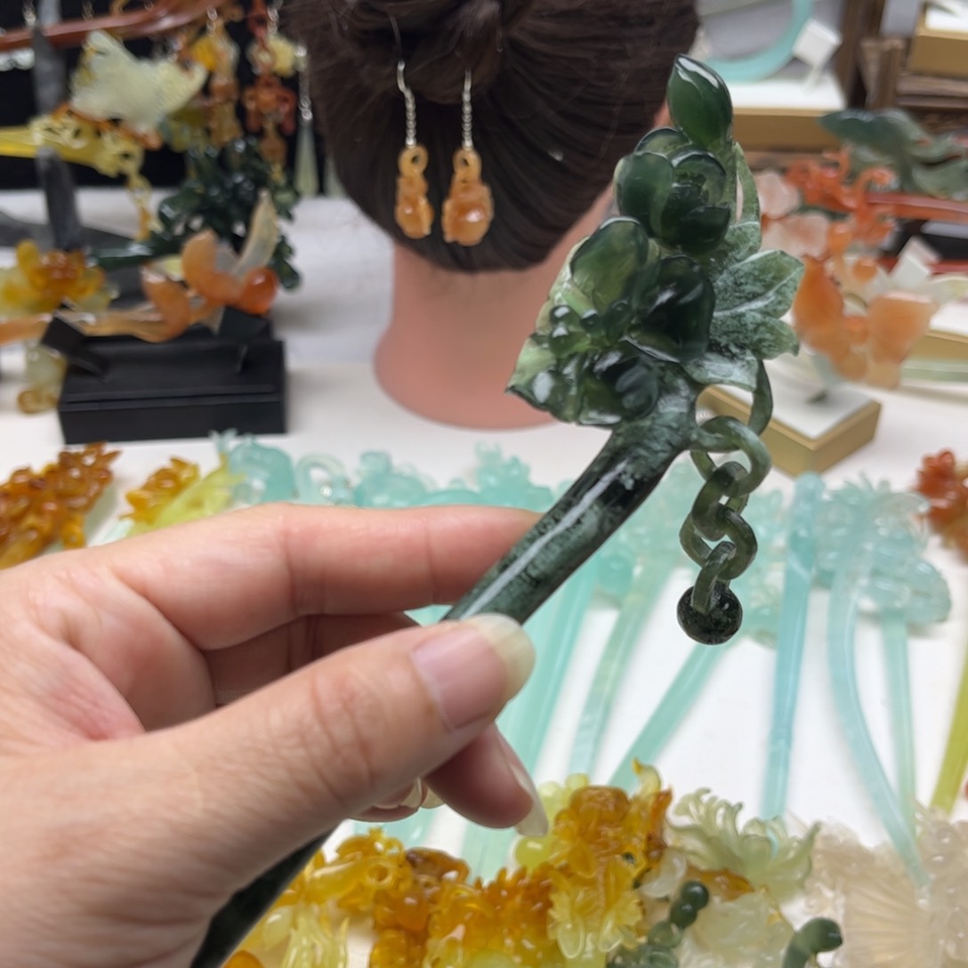 蛇纹石玉发饰合金