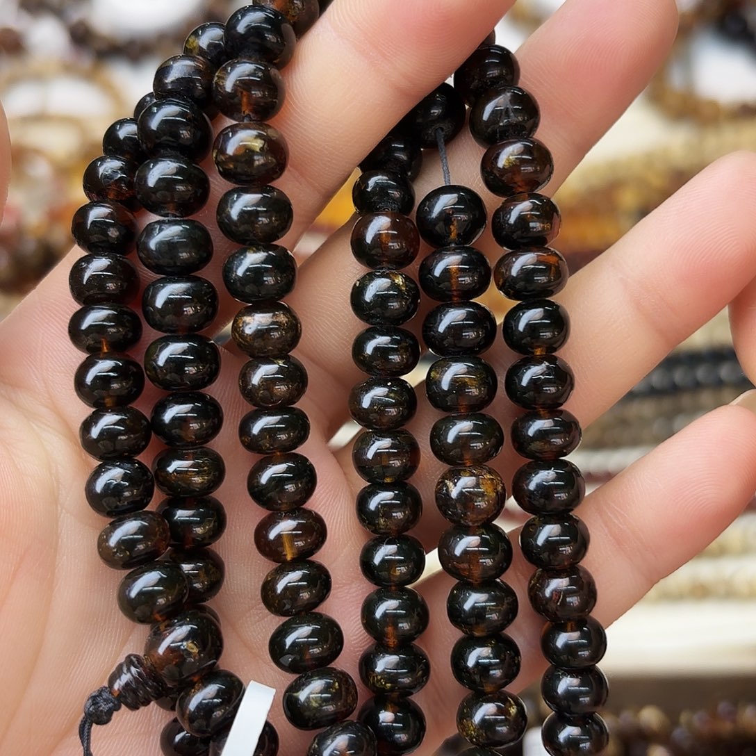 琥珀未镶嵌裸石八91650