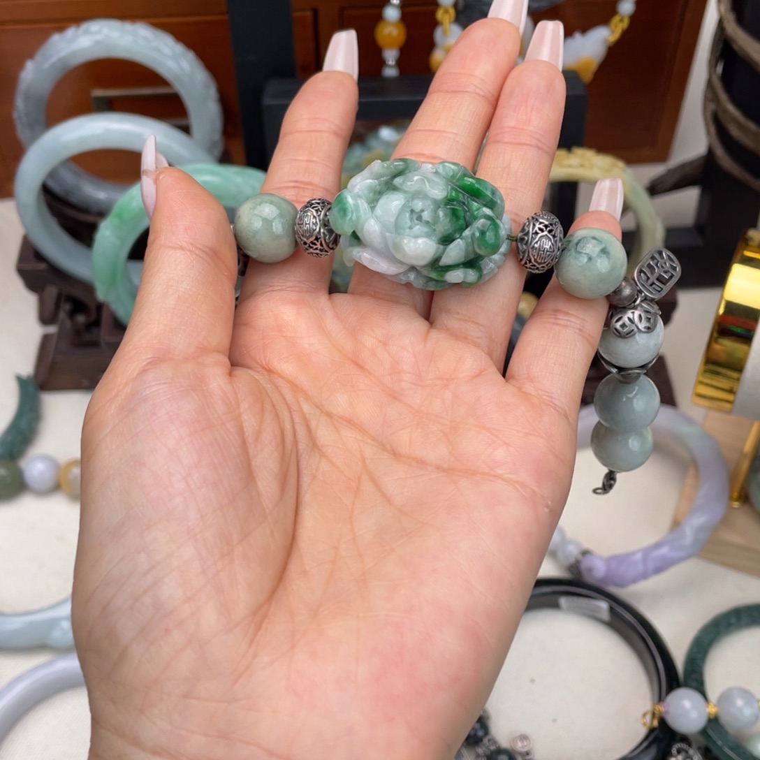 爱***芒翡翠未镶嵌手链手链