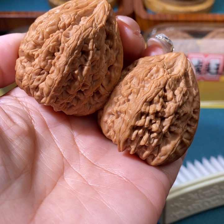 文玩核桃吊坠野***唤虎头王