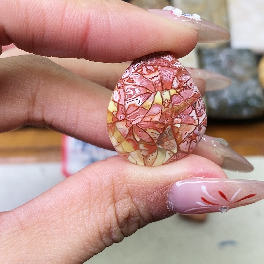 硅化玉颈饰合金雨**