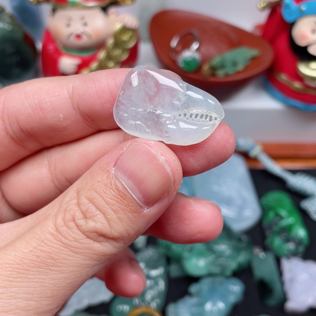 翡翠颈饰未镶嵌奕****广蟹钱