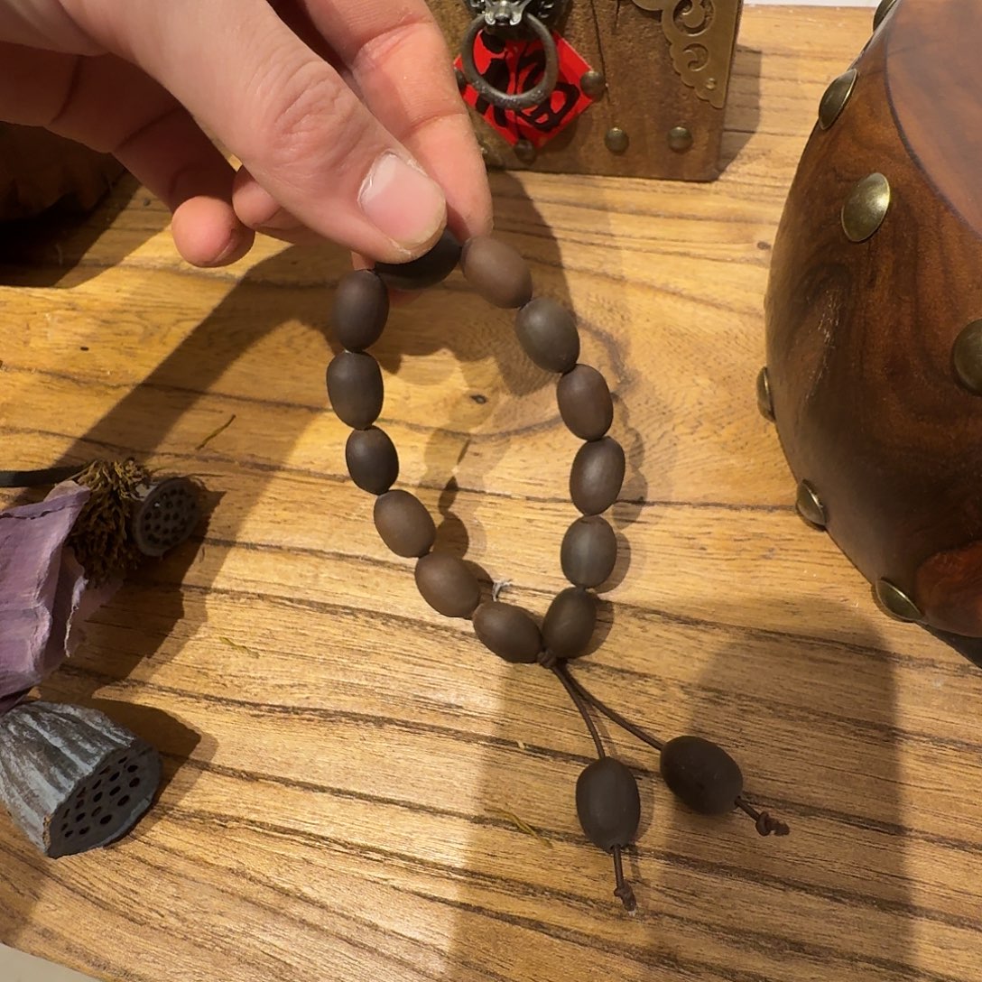 莲子手串9.9，一串12个