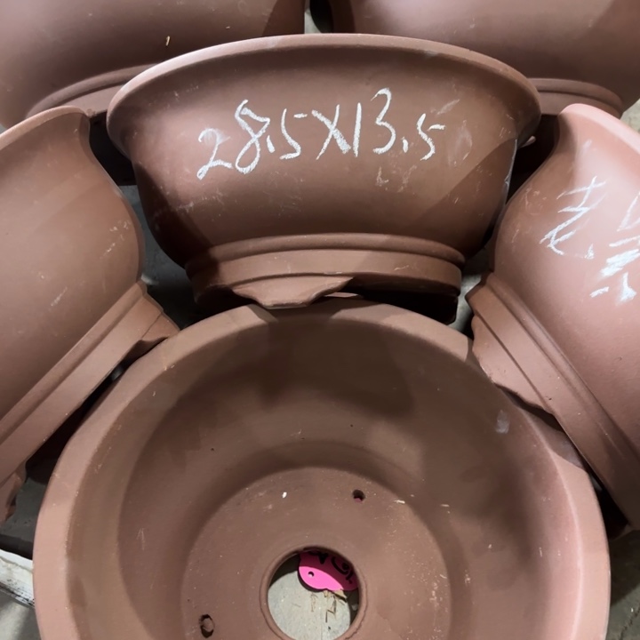 花盆紫砂100-6。         28.5-13.5